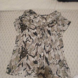 Reitmans size m see through short sleeve blouse